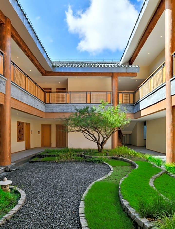 Blossom House Bazhong Enyang Micang Dao