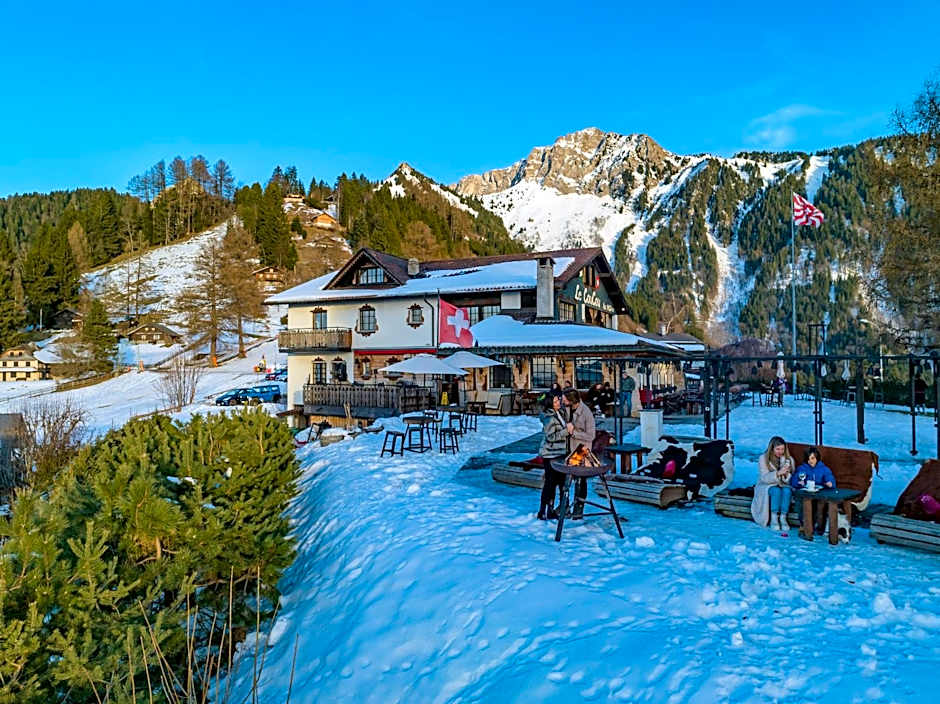 Le Coucou Hotel Restaurant & Lounge-Bar