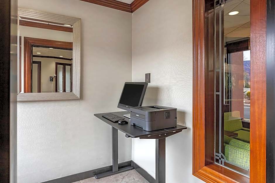 Comfort Inn Paramus - Hackensack