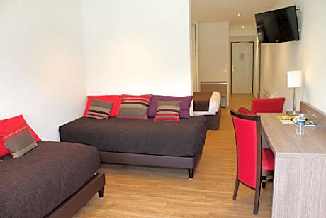 Suite with Garden View