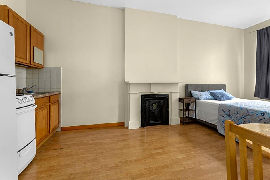 West 30th Street Guest House