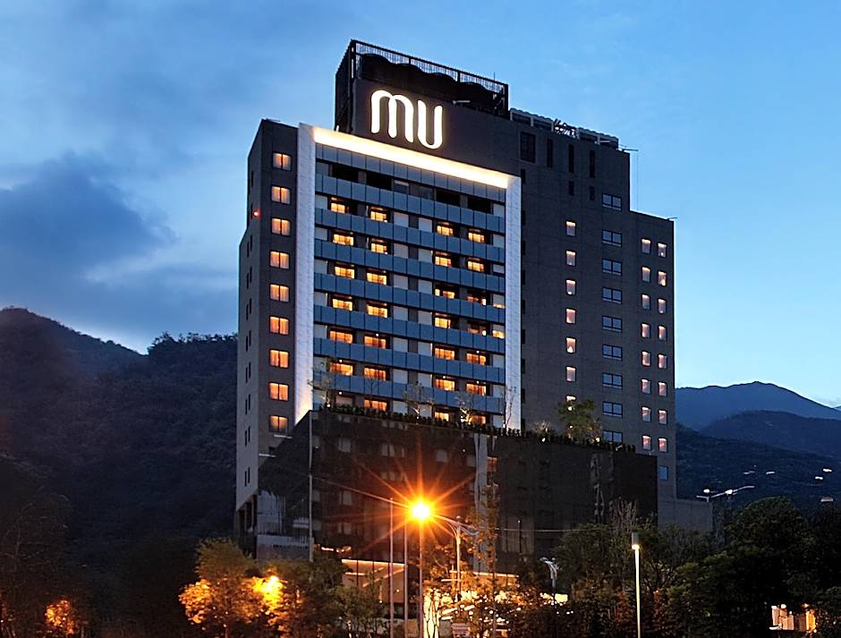 MU Jiaoxi Hotel