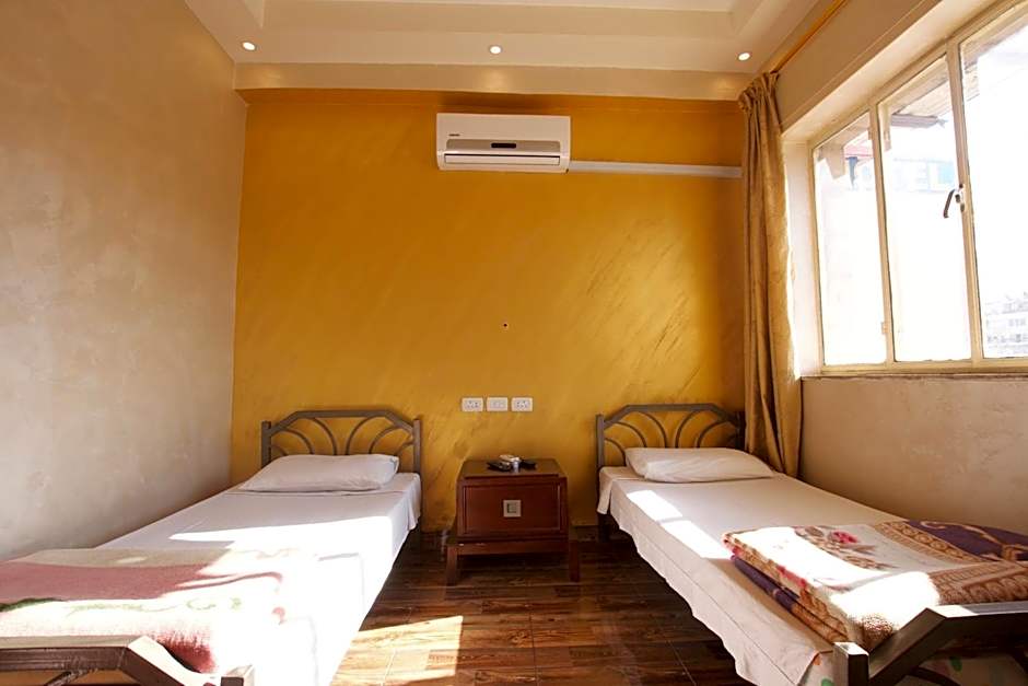 Sun Rise Hotel & Hostel & Tours