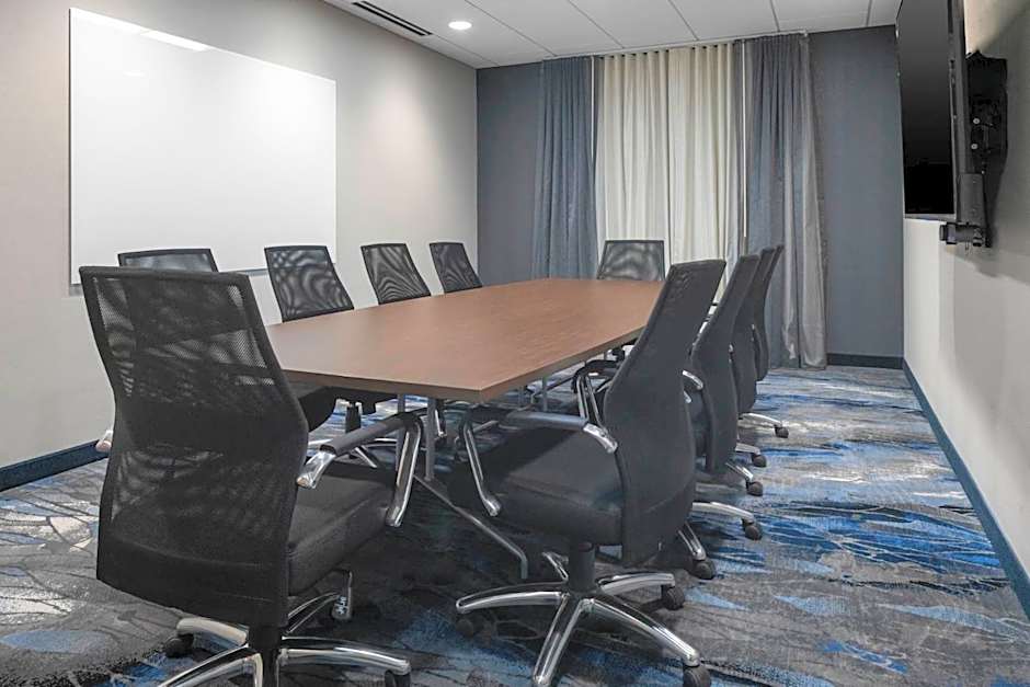 Fairfield Inn & Suites by Marriott Dallas DFW Airport North/Irving