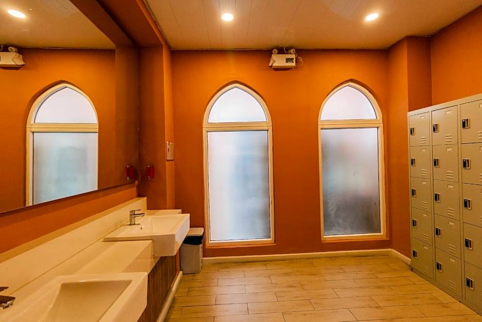 Seven Sea Condo & Water Park Pattaya By the Sea