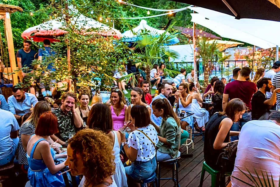 Stay Swanky Bed & Breakfast