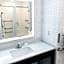 Hampton Inn & Suites Williamsport-Faxon Exit
