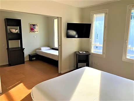Apartment with Disable access (4 Adults)