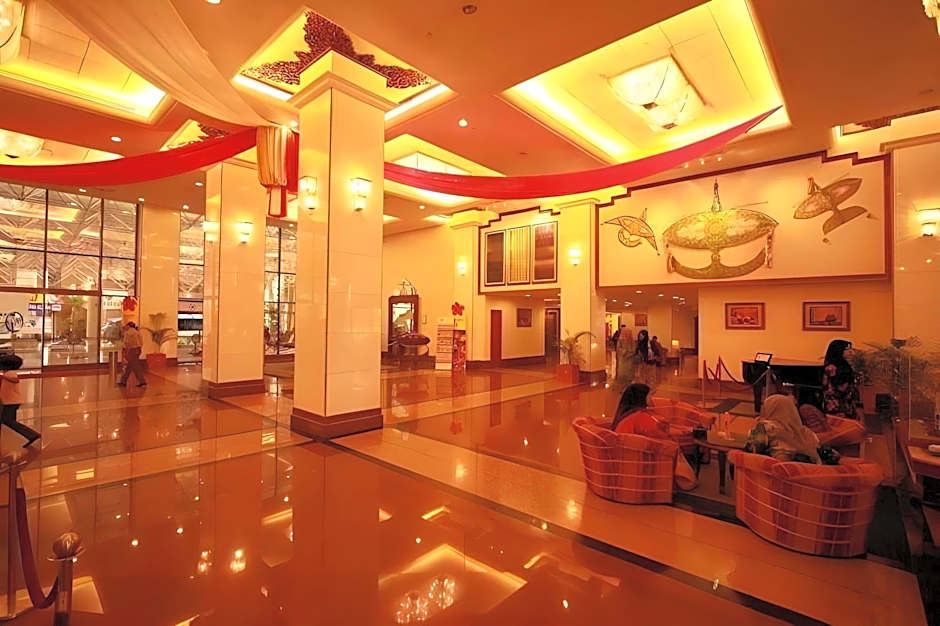Grand Riverview Hotel