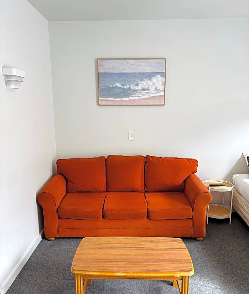 ASURE Bush Inn Court Motel