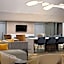 La Quinta Inn & Suites by Wyndham Yakima Downtown