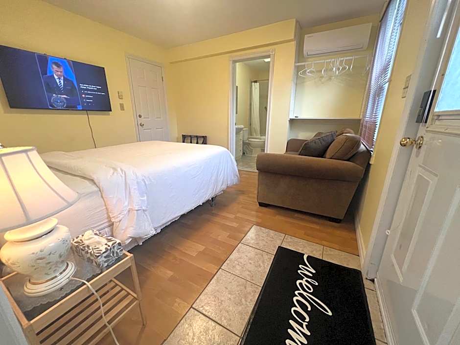 Lee's Ocean Peek B & B