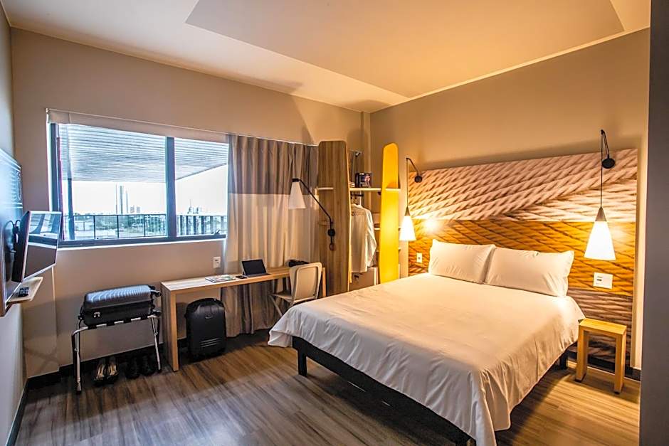 Ibis Palmas Avenida JK