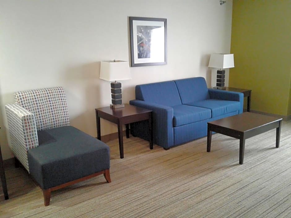 Holiday Inn Express and Suites Pittsburgh West Mifflin By IHG