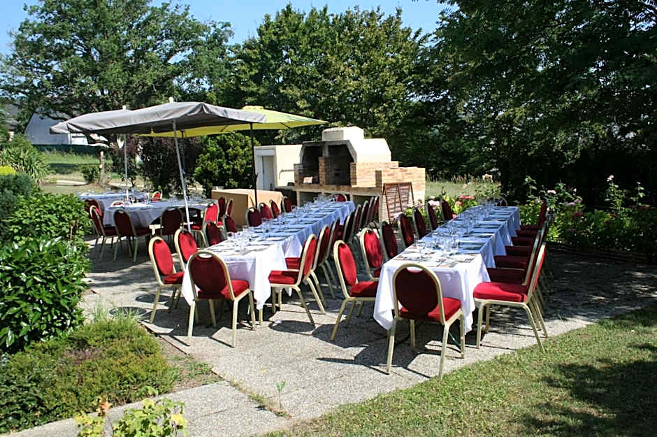 Hotel Restaurant Campanile De Saumur