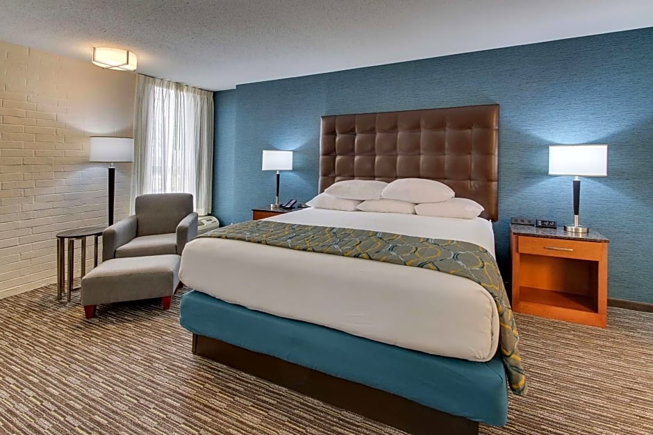 Pear Tree Inn St. Louis Airport