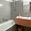 L'EMBLEME - BOUTIQUE HOTEL