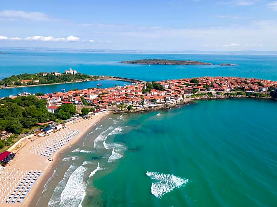Panorama Blue Family Hotel and Free parking