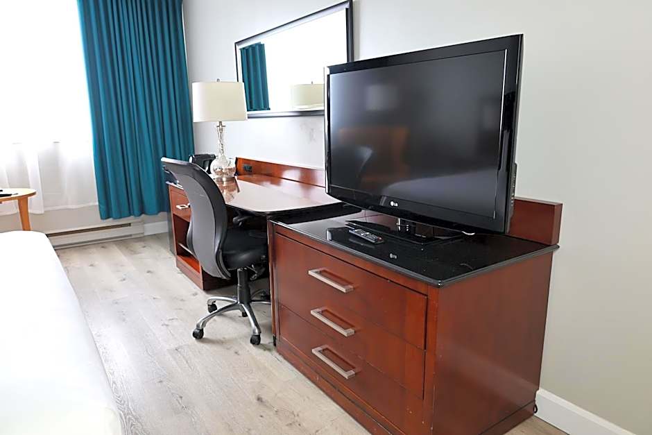 Travelodge Hotel & Convention Center by Wyndham Quebec City