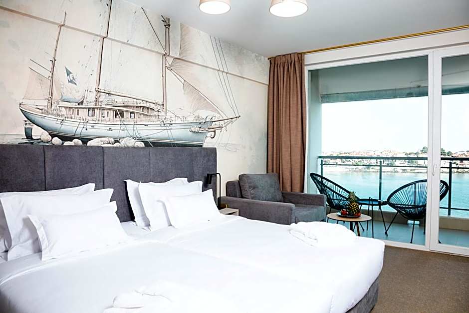 Hotel Antea - By The Sea