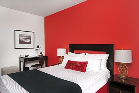 Standard Room, 1 Queen Bed