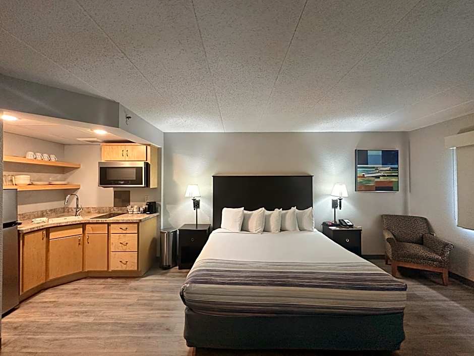 AmericInn by Wyndham Menominee