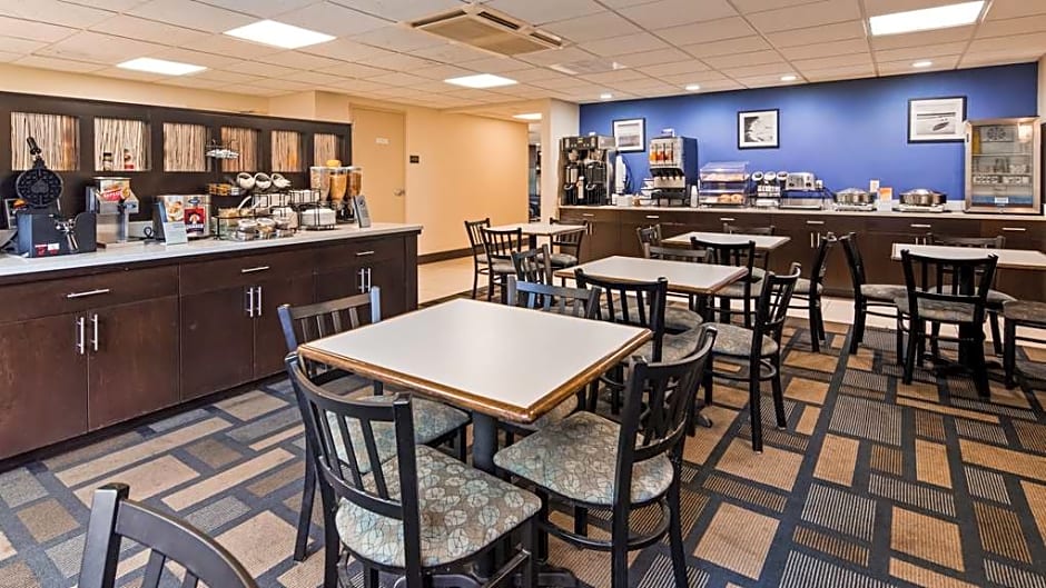 Best Western Plus Berkshire Hills Inn & Suites