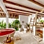 Villa Indigo - 5-BDR with huge pool and garden