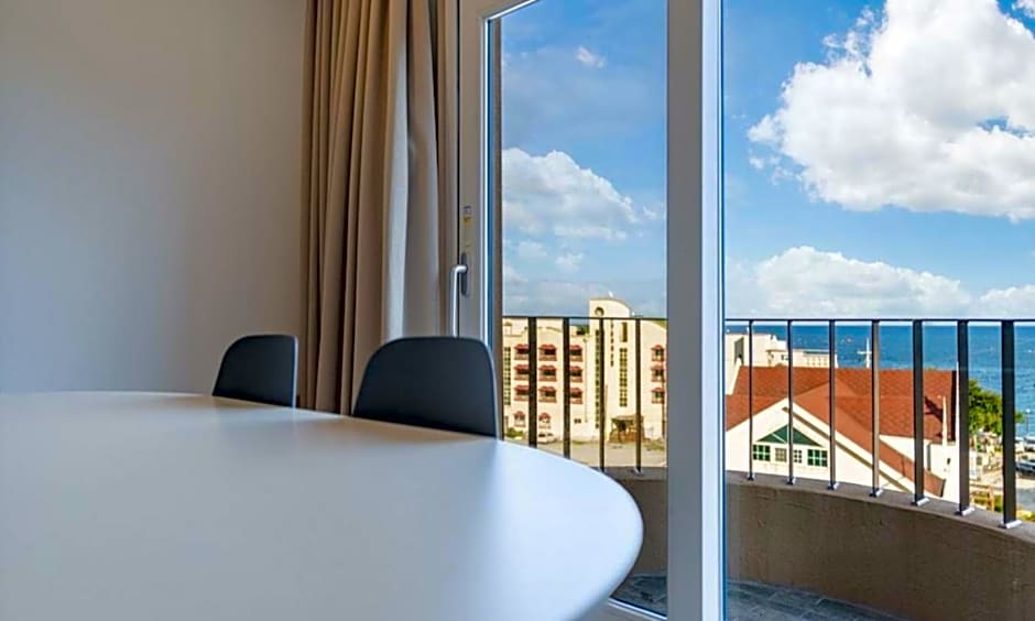 Geoje Mongdol Beach H Avenue Hotel