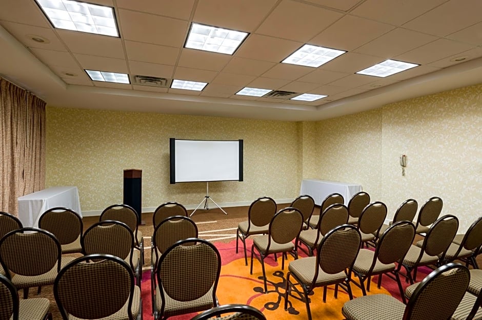 Hilton Garden Inn Queens/JFK