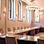 Sheraton Commander Hotel