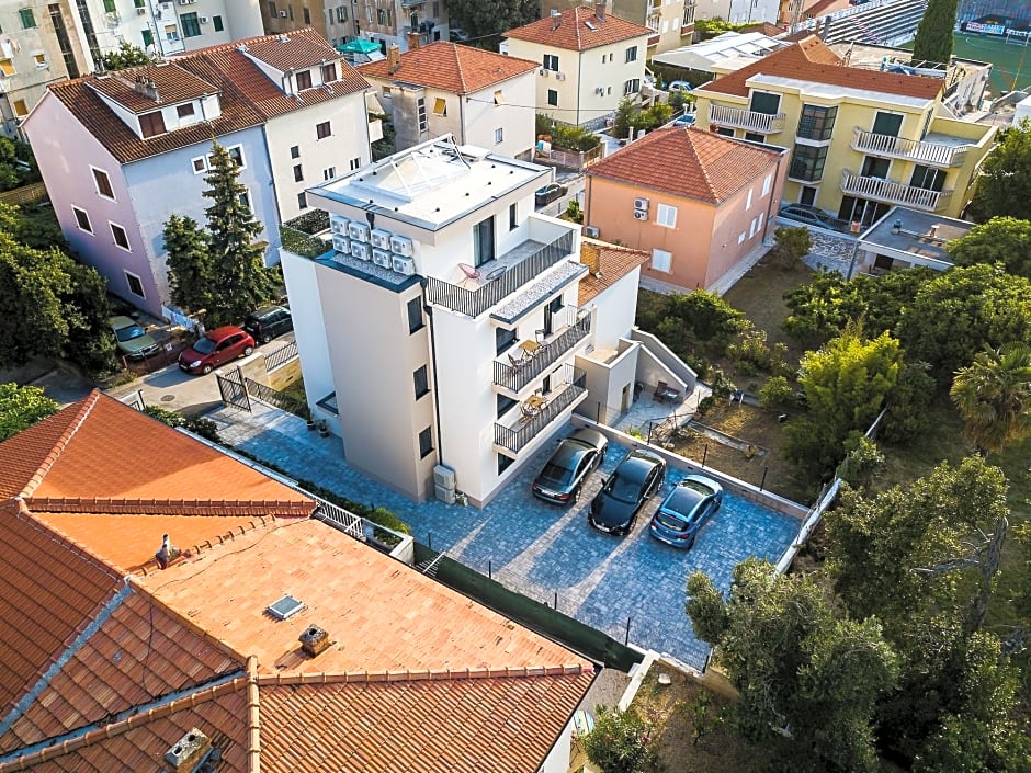 Seven Seas Residence