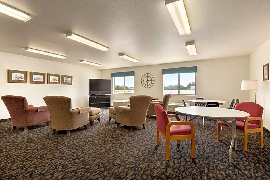 Travelodge by Wyndham Sharon Springs