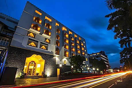 Royal Kandyan