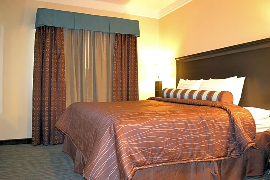 Red River Inn And Suites
