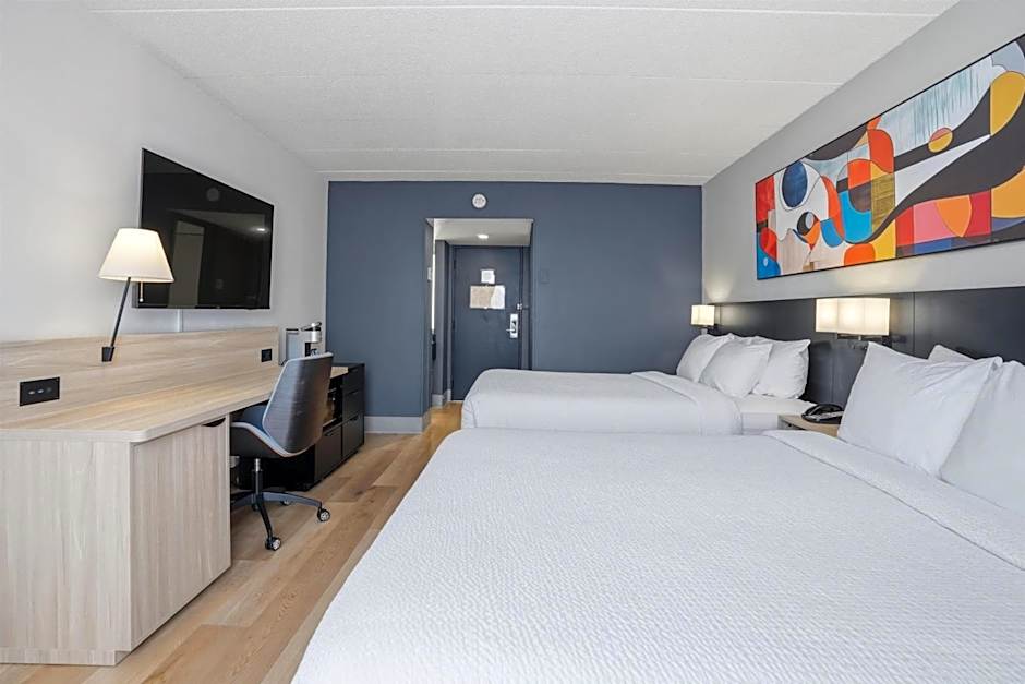 Seven Oaks Hotel Regina, SureStay Collection by Best Western