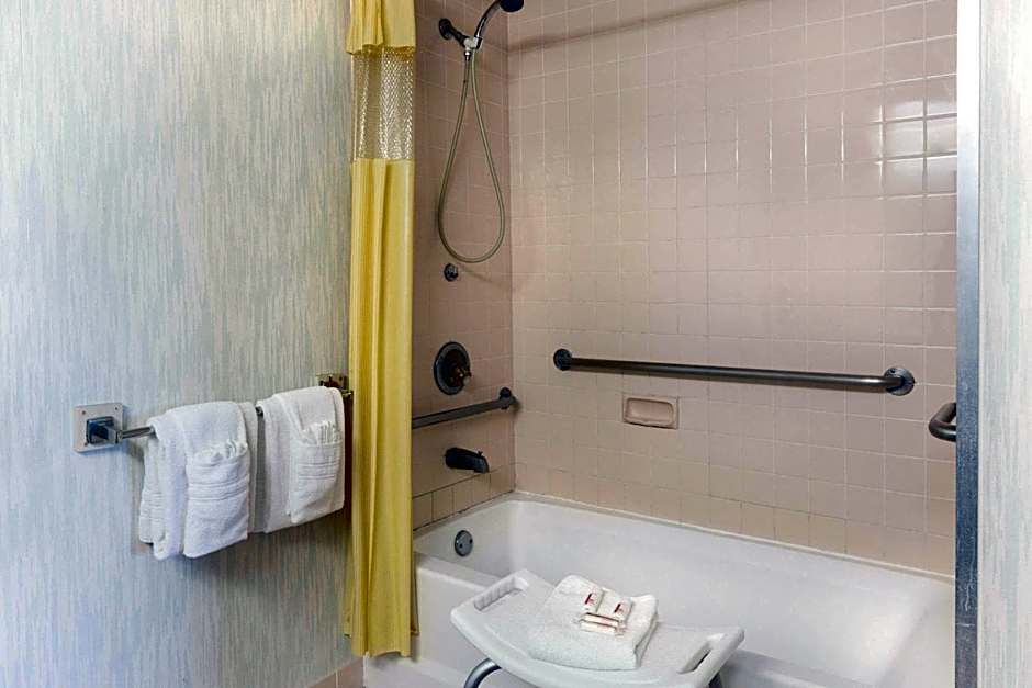 Days Inn by Wyndham Richmond