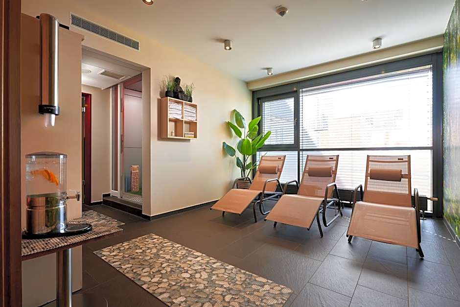 Novina Hotel Tillypark