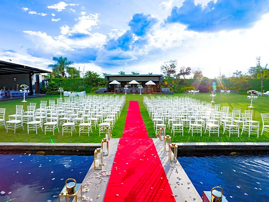 The Garden Venue Hotel