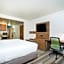 Holiday Inn Express & Suites Rocky Mount Smith Mountain Lake By IHG