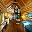 Cabins of Mackinac & Lodge