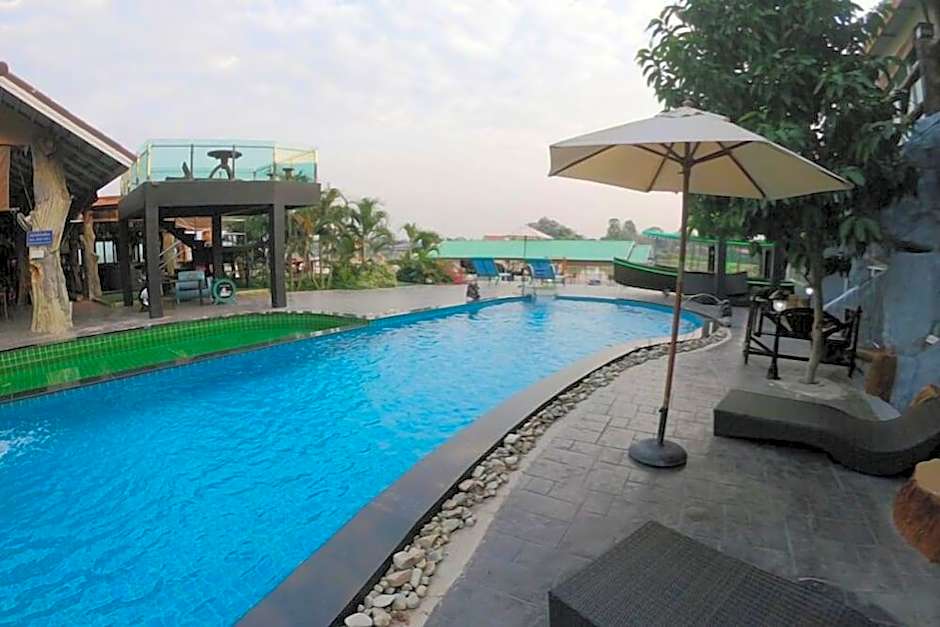 Suwanna Riverside Resort