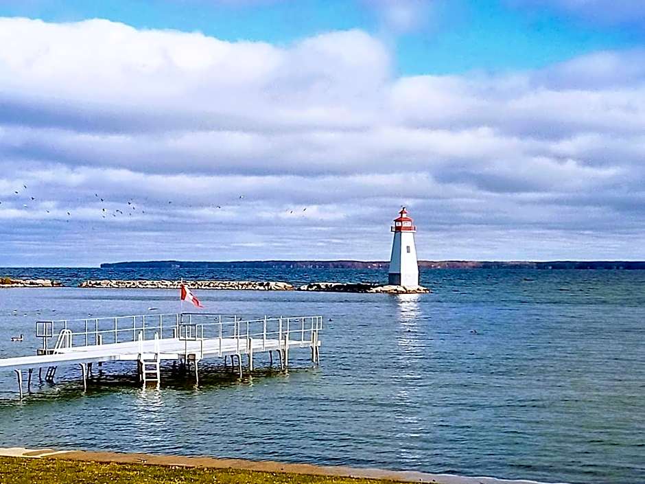 Ramada by Wyndham Jacksons Point