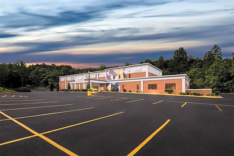 Spark by Hilton Lexington