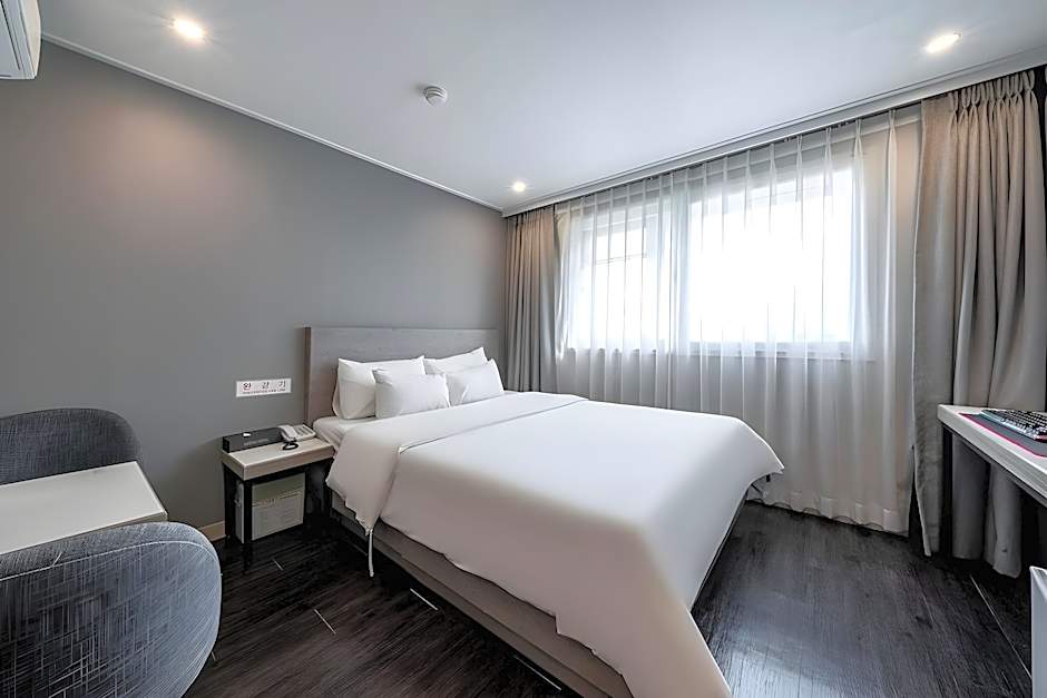 Anyang ILLOWA Hotel