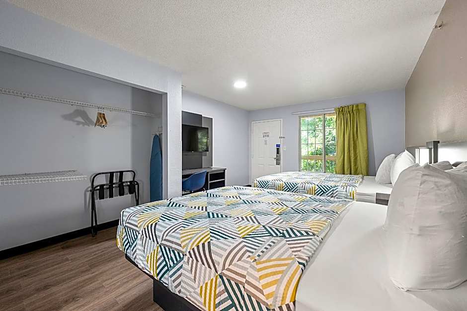 Studio 6-Roswell, GA - Atlanta