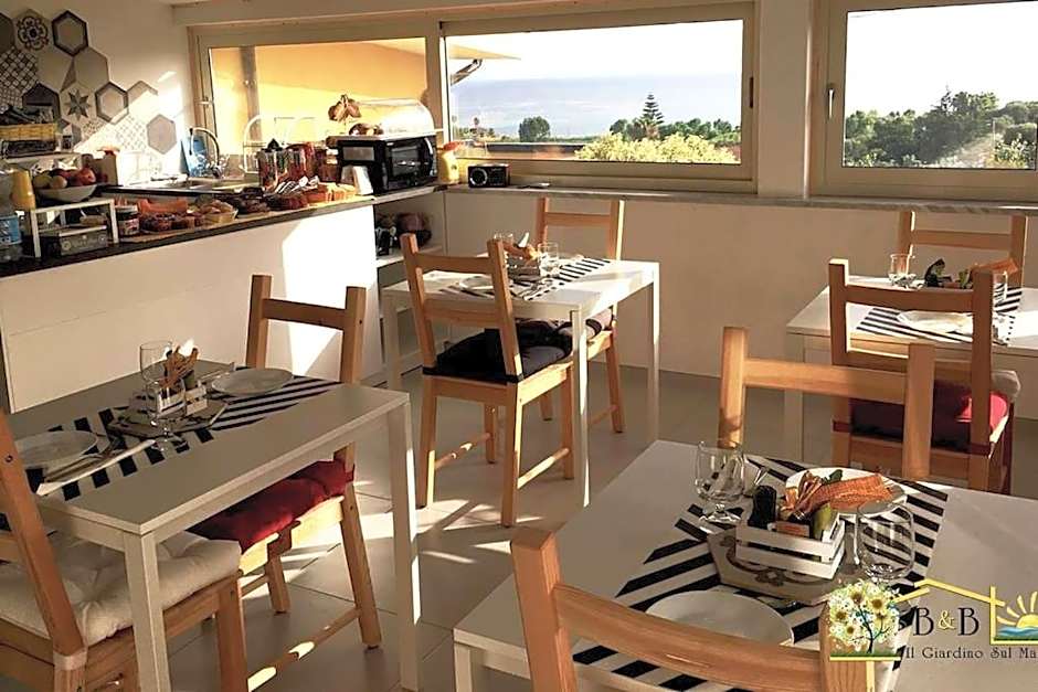 B & B Il Giardino sul Mare