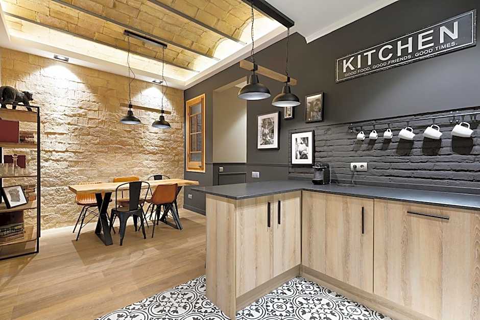 Sagrada266 by chicStays