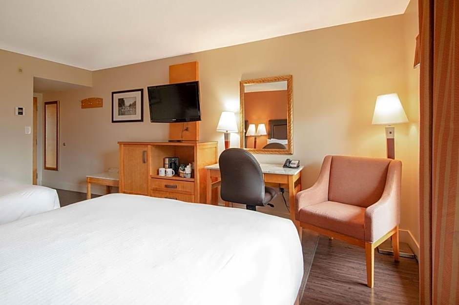 Coast Hillcrest Hotel