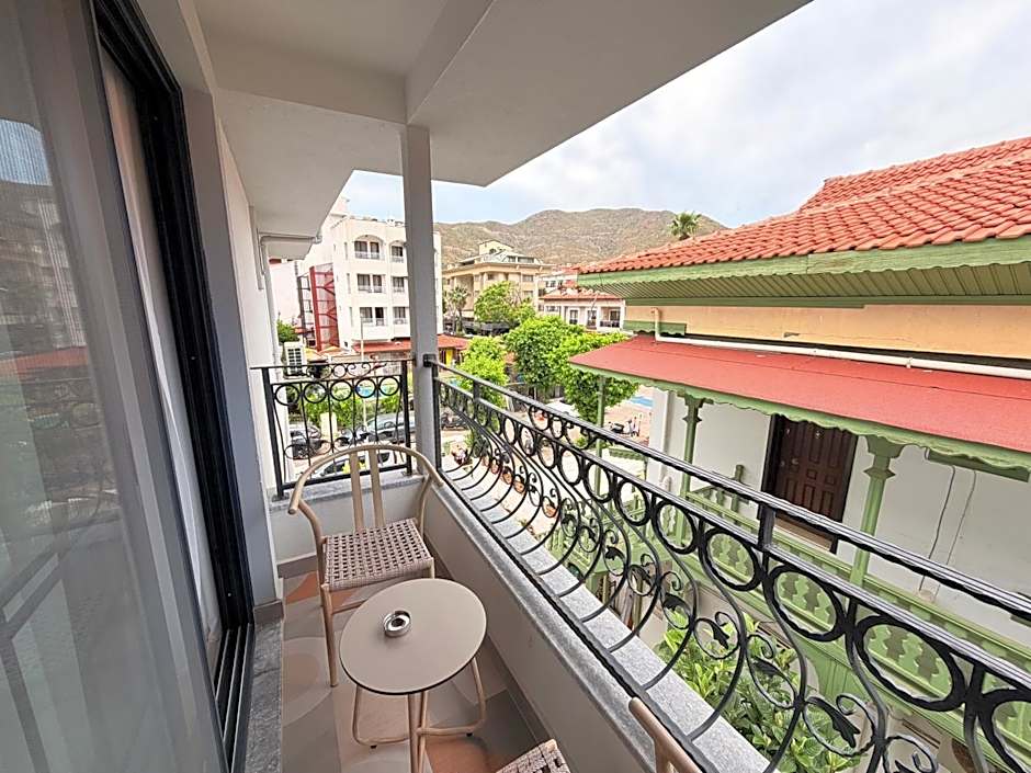 Ida Hotel